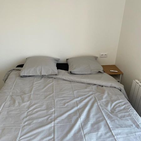 Appartement 2 Chambre Drancy Exterior foto